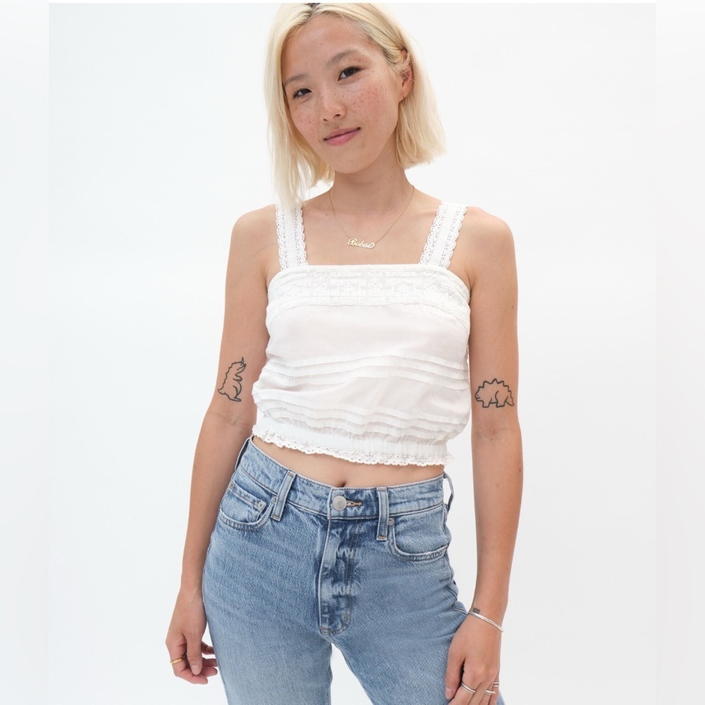 Aeropostale White Lace Trim Bubble Top - Size M - NWT
